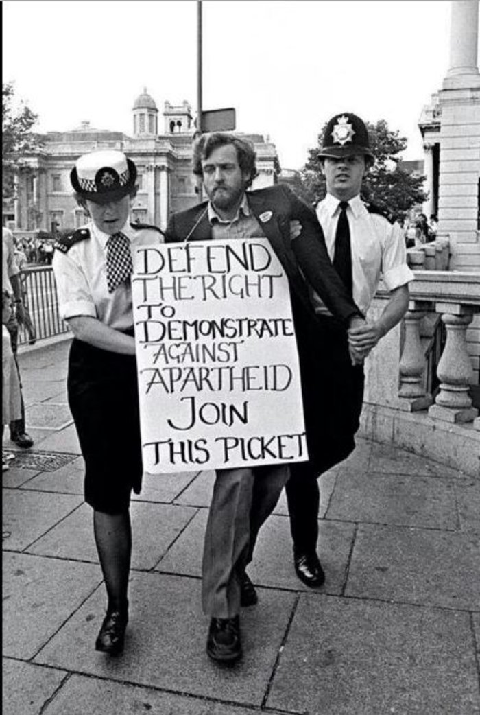 Κάμερον και Κόρμπιν: Ατίθασα νιάτα την δεκαετία του '80 - εικόνα 3