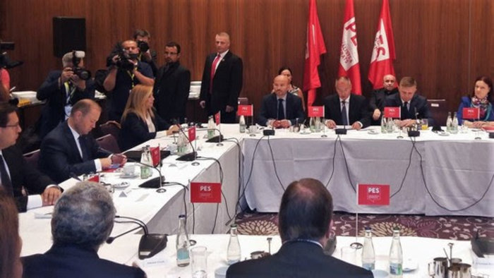 Γεννηματά: Δεν θα αφήσουμε την Ευρώπη στους συντηρητικούς - εικόνα 2