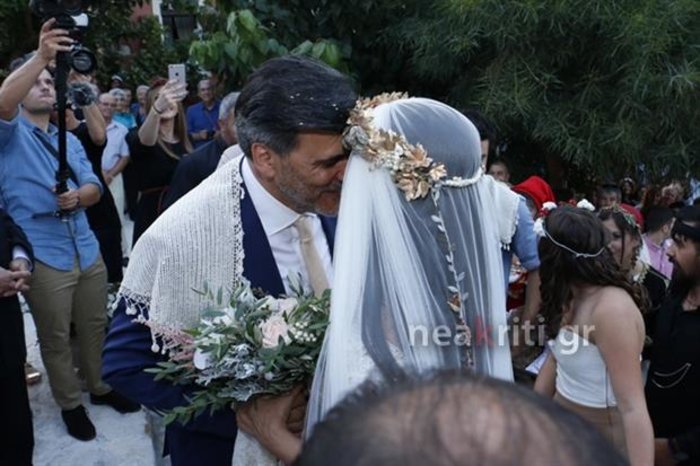 Ο κρητικός γάμος της Μαρίας Τζομπανάκη στον Μυλοπόταμο [εικονες] - εικόνα 6