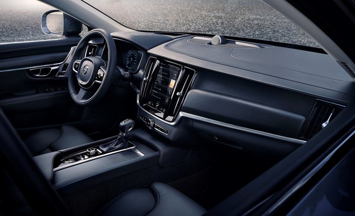 Volvo V90 Cross Country: Σκληροτράχηλη πολυτέλεια - εικόνα 3