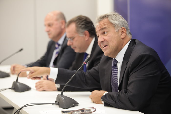 Να χυθεί άπλετο φως στα πόθεν έσχες των υπερθεματιστών ζητά η ΝΔ