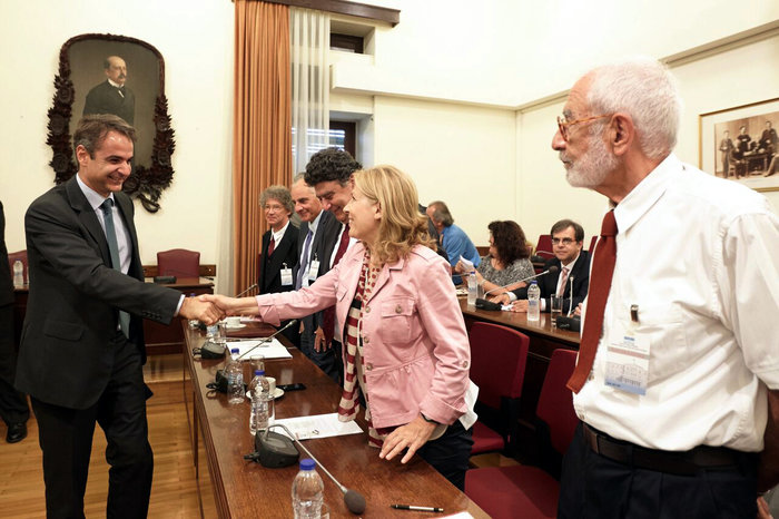 Μητσοτάκης:Δεσμεύομαι να αποκαταστήσω το ρόλο των Συμβουλίων στα ΑΕΙ