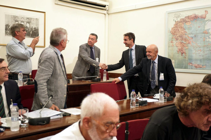 Μητσοτάκης:Δεσμεύομαι να αποκαταστήσω το ρόλο των Συμβουλίων στα ΑΕΙ - εικόνα 2