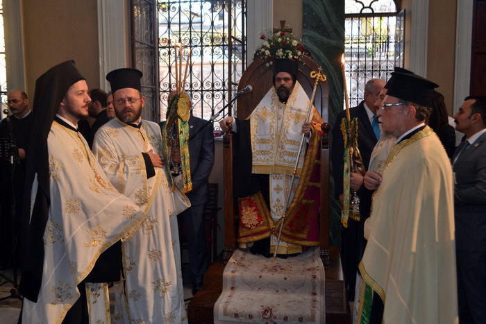 Ιστορική ενθρόνιση Μητροπολίτη στη Σμύρνη πρώτη φορά μετά από 94 χρόνια - εικόνα 3