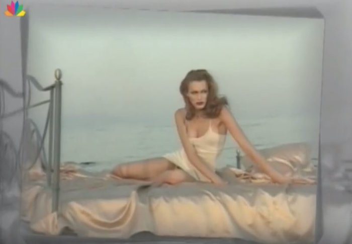 Δείτε την 19χρονη Κάτια Ζυγούλη ως Playmate το 1997 [φωτο - βίντεο]