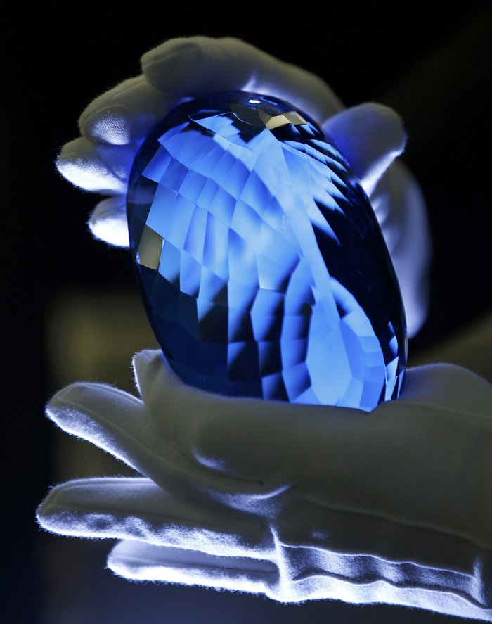 Αυτό είναι το μεγαλύτερο μπλε τοπάζι στον κόσμο! - εικόνα 3