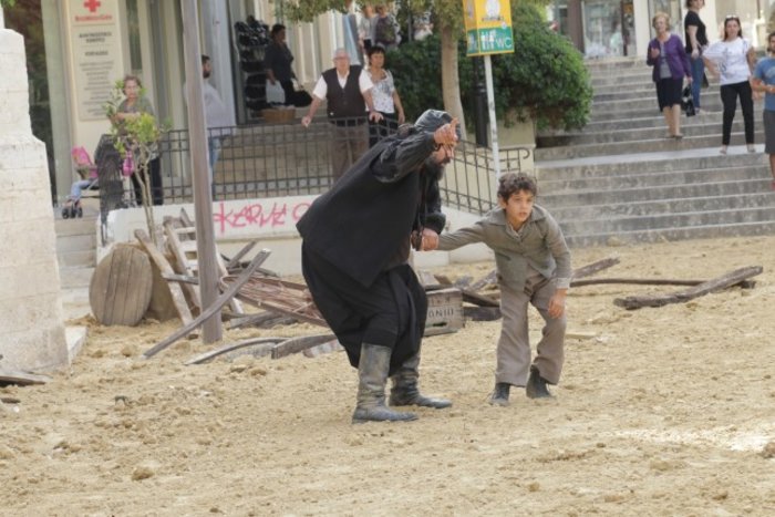 Καρέ-καρέ τα γυρίσματα του «Ν. Καζαντζάκης» που άρχισαν σε Κρήτη [ΦΩΤΟ] - εικόνα 7