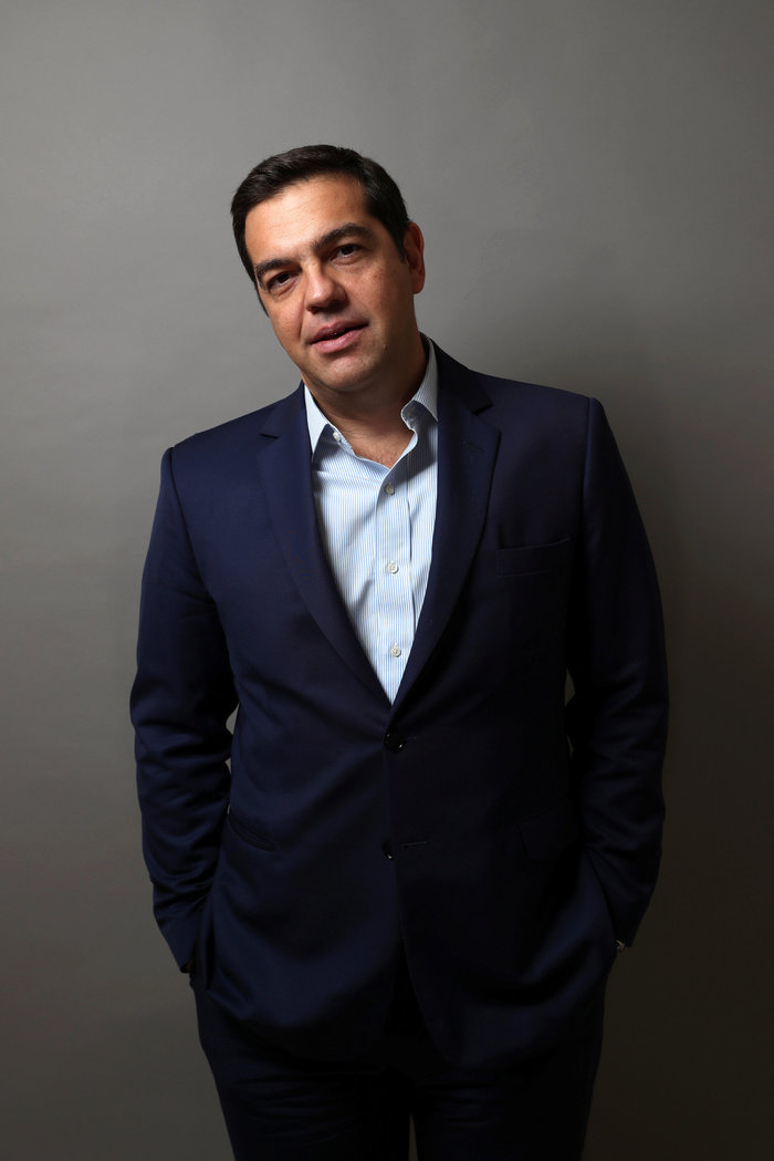 Αυτός είναι ο φωτογράφος του Reuters που είπε στον Τσίπρα: «Χαλαρώστε» - εικόνα 2