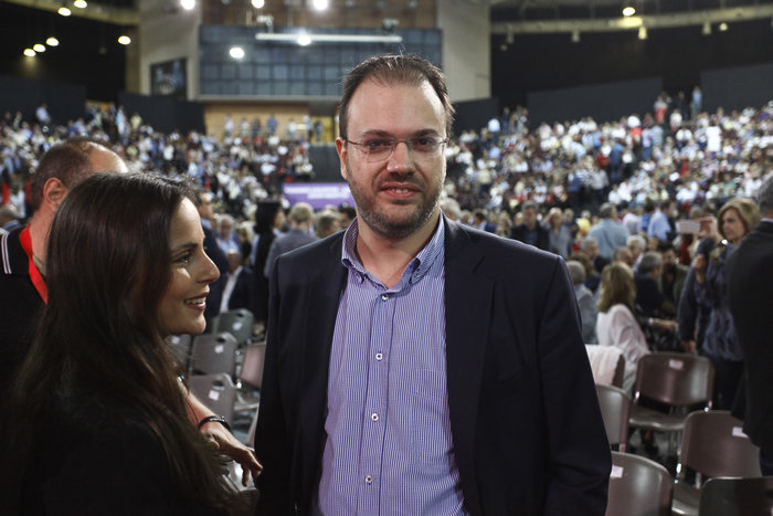 Τo....μπατσάκι Τσίπρα στον Καμμένο - εικόνα 15