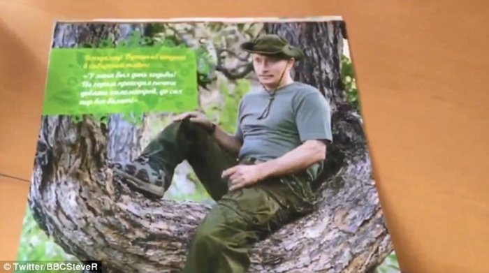 Ο Πούτιν δύτης, αγρότης και αθλητής... σε ημερολόγιο του 2017 - εικόνα 4