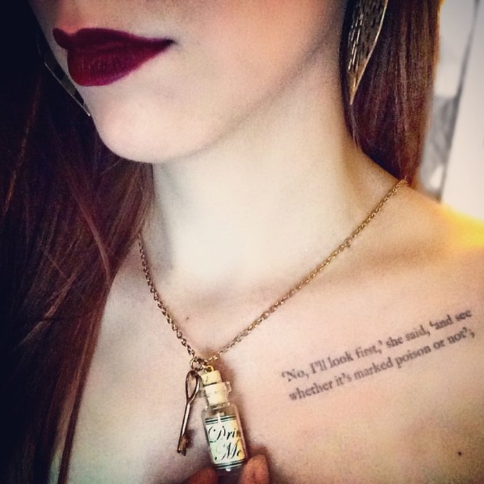 Ολόκληρη η  Αλίκη στη Χώρα των Θαυμάτων σε τατουάζ - εικόνα 2