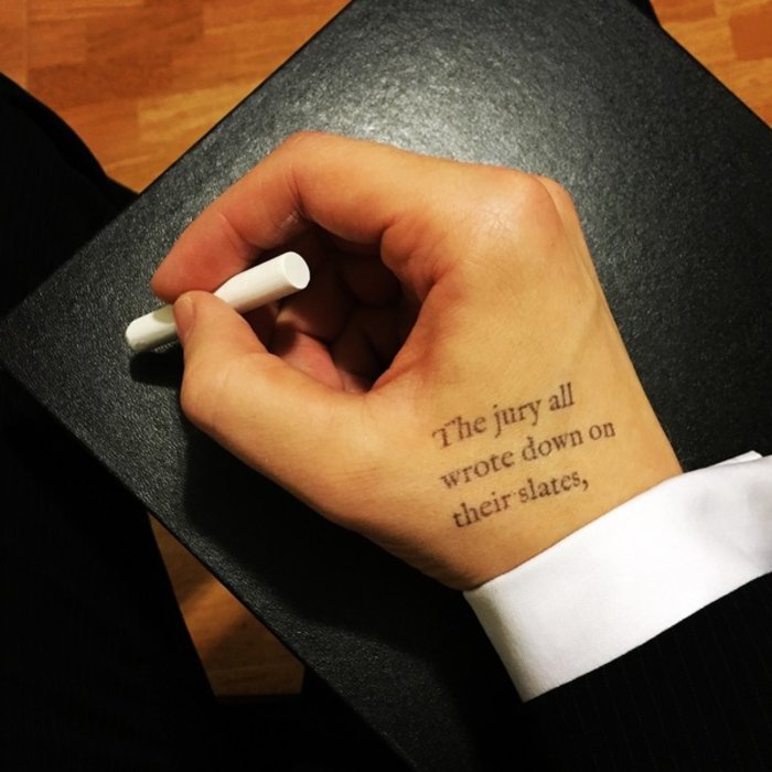 Ολόκληρη η  Αλίκη στη Χώρα των Θαυμάτων σε τατουάζ - εικόνα 10