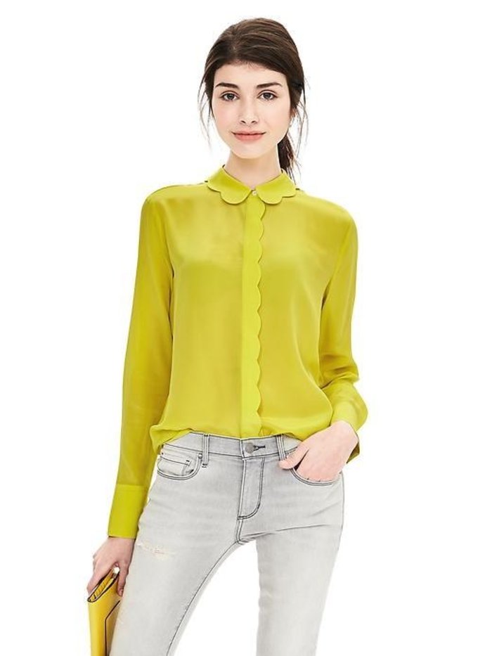 Μοντέλο της Banana Republic με αξιοπερίεργο thigh gap