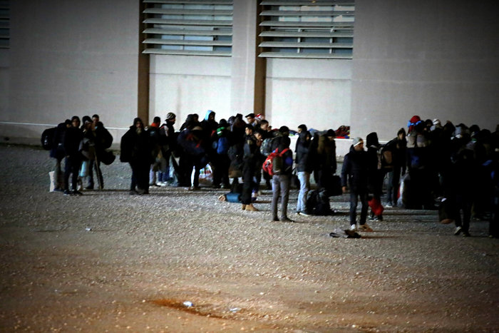 Στην Αθήνα 2.300 μετανάστες από την Ειδομένη [εικόνες] - εικόνα 2