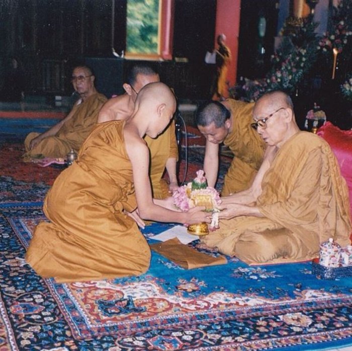 H ιστορία της Mimi: Από βουδιστής μοναχός έγινε γυναίκα μοντέλο - εικόνα 2