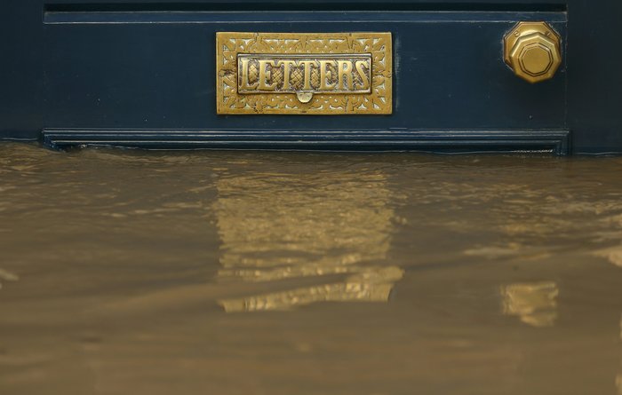 20 συγκλονιστικές φωτογραφίες από την πλημμυρισμένη Βόρεια Αγγλία - εικόνα 8