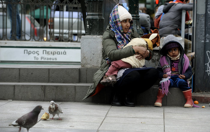 Στο έλεος του ψύχους χιλιάδες πρόσφυγες και μετανάστες - εικόνα 6