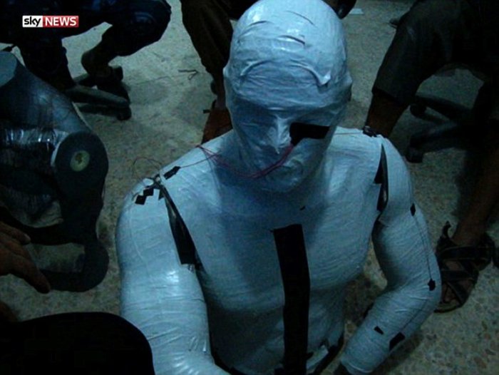 Δείτε το παράξενο «εργοστάσιο θανάτου» του ISIS - εικόνα 2