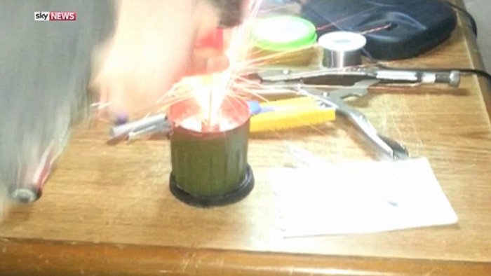 Δείτε το παράξενο «εργοστάσιο θανάτου» του ISIS - εικόνα 6