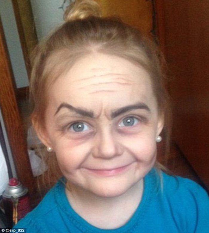 Πόσο χρονών είναι αυτή η γιαγιά;