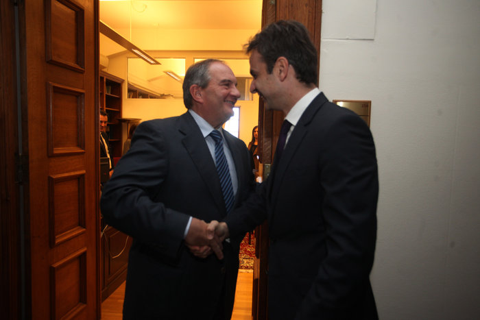 Συνάντηση με τον Σαμαρά μετά το ραντεβού με Καραμανλή - εικόνα 4