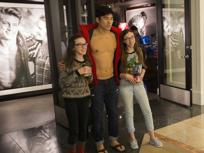 Οι ατελείωτες μεταμορφώσεις της Abercrombie εδώ και 114 χρόνια - εικόνα 10