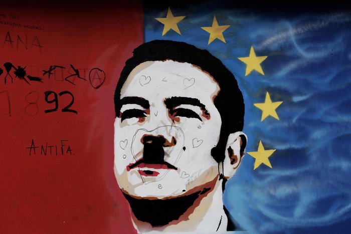 Ελεος! Οχι και ο Τσίπρας "Αδόλφος", ξεφύγαμε τελείως