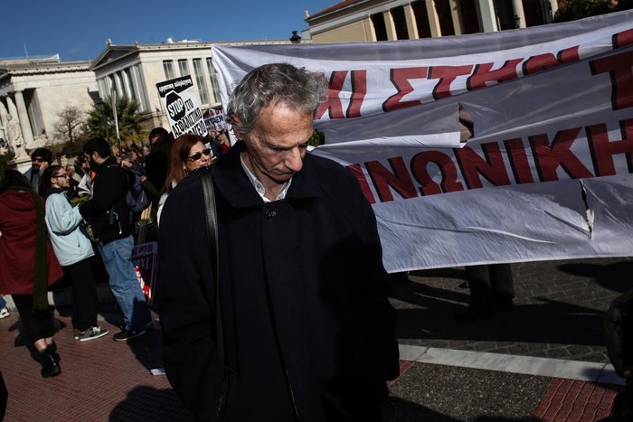 Χιλιάδες ελεύθεροι επαγγελματίες στα Προπύλαια - εικόνα 3