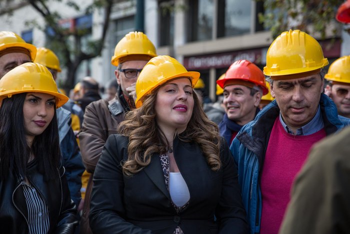 Χιλιάδες ελεύθεροι επαγγελματίες στα Προπύλαια - εικόνα 9