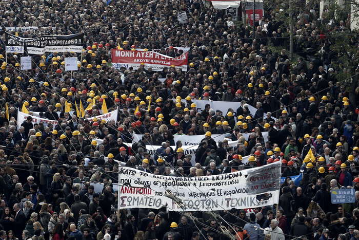 Χιλιάδες ελεύθεροι επαγγελματίες στα Προπύλαια - εικόνα 15