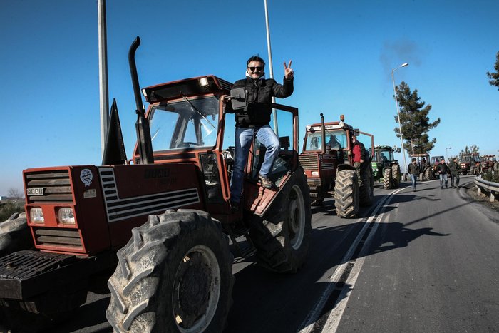 «Απόβαση» των αγροτών με τα τρακτέρ στη Θεσσαλονίκη
