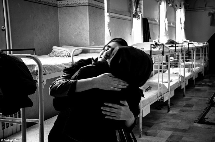 Περιμένοντας τον δήμιο: Οι θανατοποινίτισσες του Ιράν - εικόνα 8