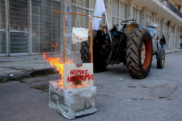 Διευρύνουν τα μπλόκα και τα μέτωπα των κινητοποιήσεων - εικόνα 7