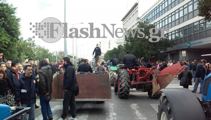 Στην Κρήτη έκαναν την ...κηδεία του ασφαλιστικού - εικόνα 5