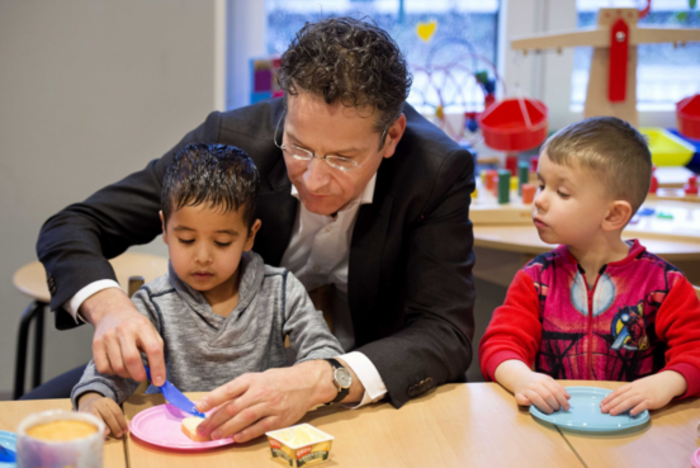 «Αλοιφή» έγινε ο σκληρός Ντάισελμπλουμ για τα παιδιά σε νηπιαγωγείο - εικόνα 2