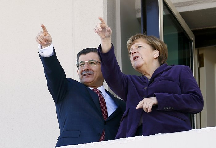 Η Μέρκελ χαιρέτησε τους στρατιώτες στα τουρκικά - εικόνα 3