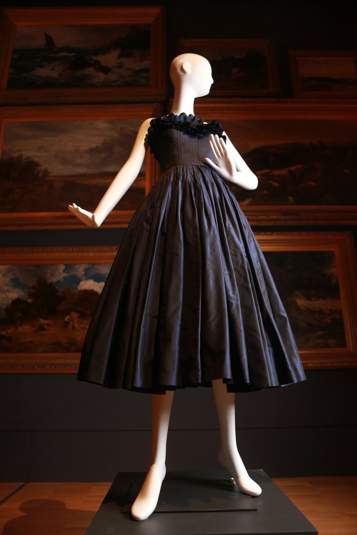 Cocktail dress (1949–1950) by Molyneux Silk (taffeta)