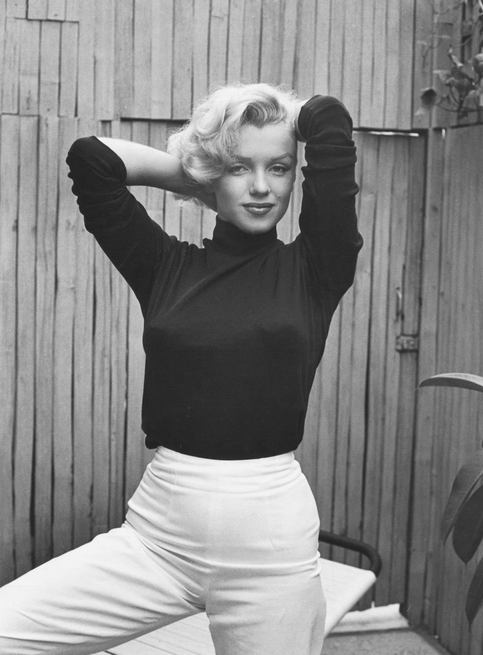 Marilyn Monroe, στο σπίτι της (1953) από τον Alfred Eisenstaedt