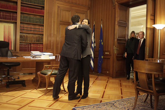 Μια Ιταλίδα στο Μαξίμου: Συνάντηση Τσίπρα - Μπολντρίνι - εικόνα 3