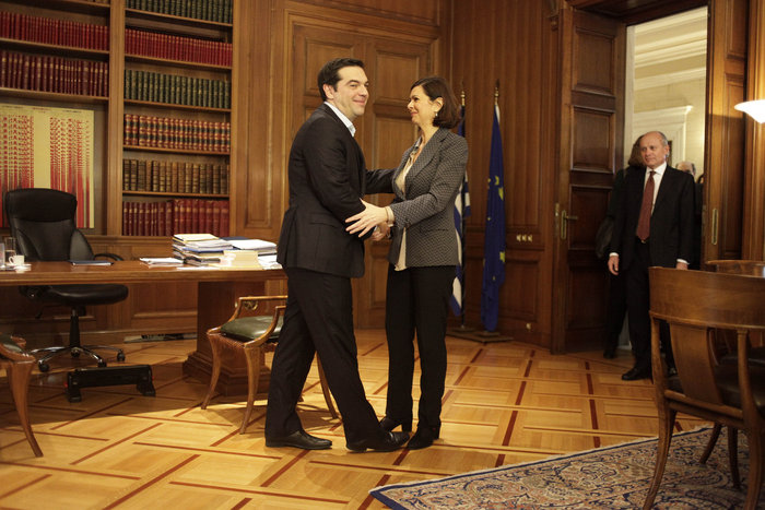 Μια Ιταλίδα στο Μαξίμου: Συνάντηση Τσίπρα - Μπολντρίνι - εικόνα 4