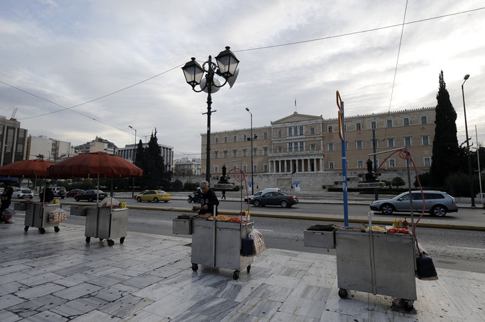 Οι πρώτες σκηνές των αγροτών στήθηκαν στο Σύνταγμα - εικόνα 2
