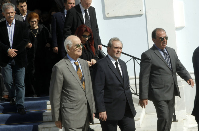 Απόστολος Κακλαμάνης