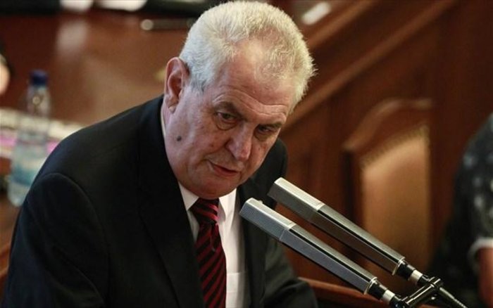 Παιχνίδια εντυπώσεων από Κοτζιά: Μέσα σε ένα μήνα ανακάλεσε  δύο πρέσβεις - εικόνα 2