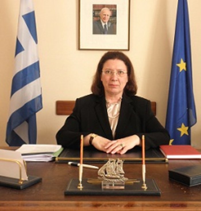 Παιχνίδια εντυπώσεων από Κοτζιά: Μέσα σε ένα μήνα ανακάλεσε  δύο πρέσβεις