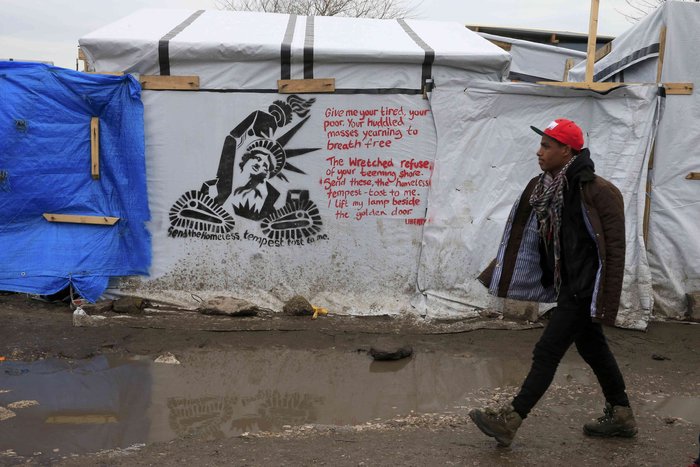 Συγκλονιστικές εικόνες από τη «ζούγκλα» του Καλαί - εικόνα 6