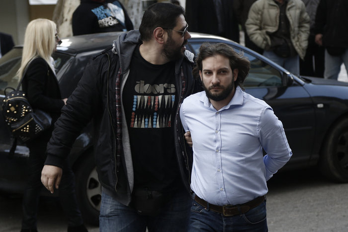 Χωρίς δικηγόρο οι απολογίες για το κύκλωμα εκβιαστών