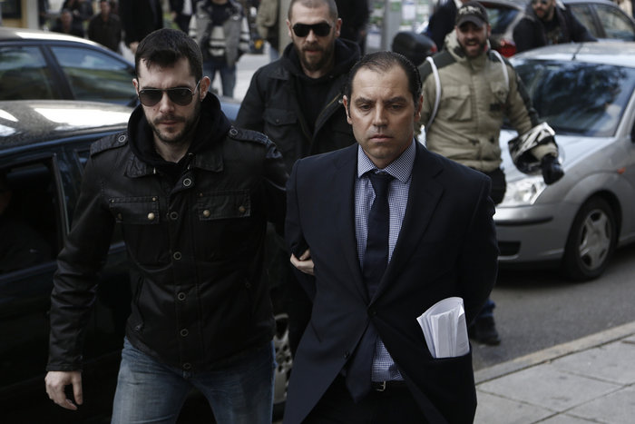 Χωρίς δικηγόρο οι απολογίες για το κύκλωμα εκβιαστών - εικόνα 2