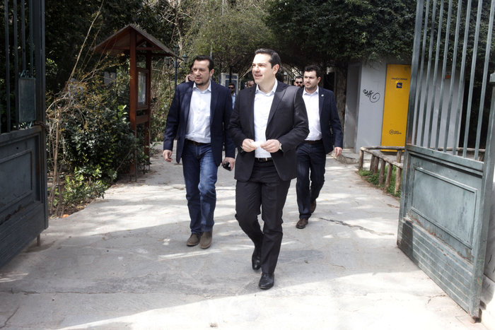 Ο Τσίπρας με τον Παππά «περπατούν» στον εθνικό κήπο - εικόνα 5