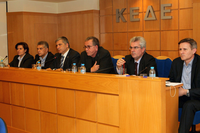 Μουζάλας σε Δημάρχους:Τουλάχιστον για 4 χρόνια θα έχουμε 100 χιλ πρόσφυγες