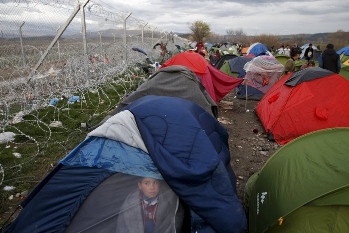 Ειδομένη: Οι ελπίδες πνίγονται μέσα στα λασπόνερα - εικόνα 18